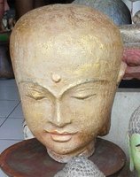 Head in cement. Size H32, L25, W25 cm. Price FOB 12,75 usd packing wooden crate. Order code CP005.